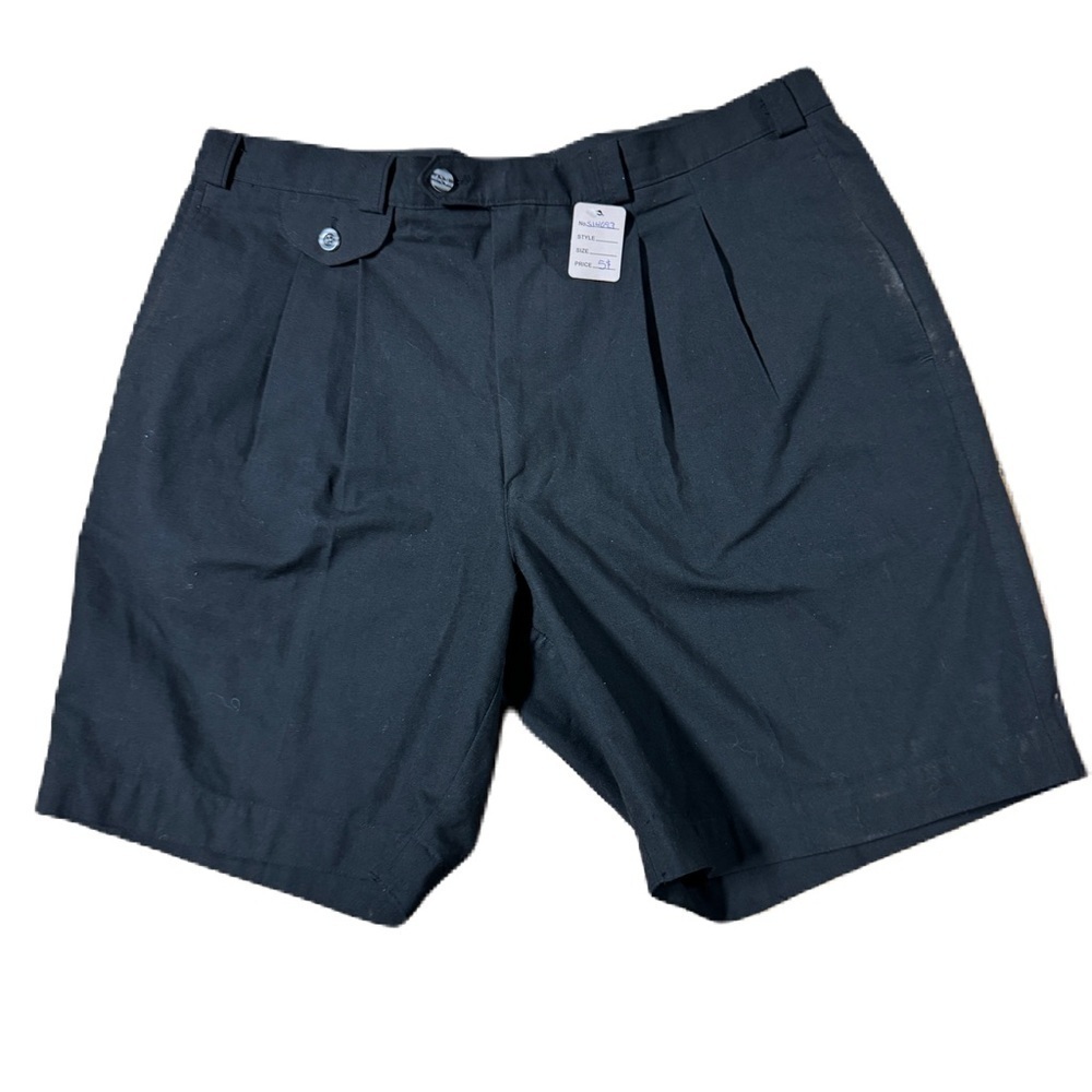 Haggar Clothing Co. Men’s Dress shorts Size 38